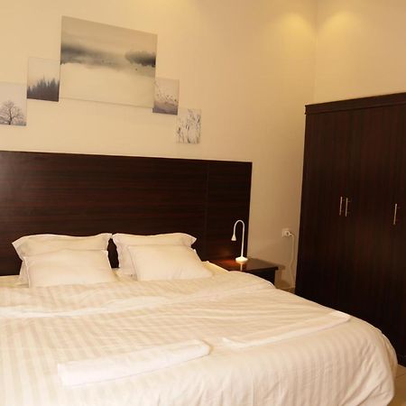 Spacious Apartments At Basla St 3 Mins From King Fahd Stadium 리야드 외부 사진